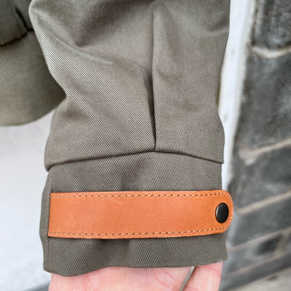 Lacoste Utility Jacket with Leather Trim - Picture 4 of 12